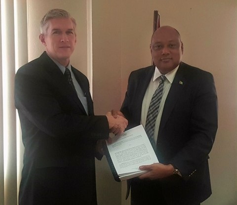 ExxonMobil Country Manager receives Production License from Guyana Minister of Natural Resources - 15 June 2017